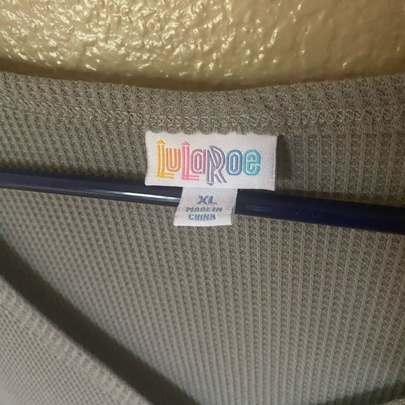 Lularoe tops - Picture 6 of 14